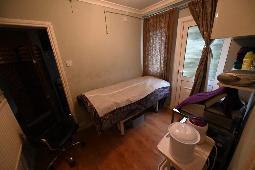 evolve massage room